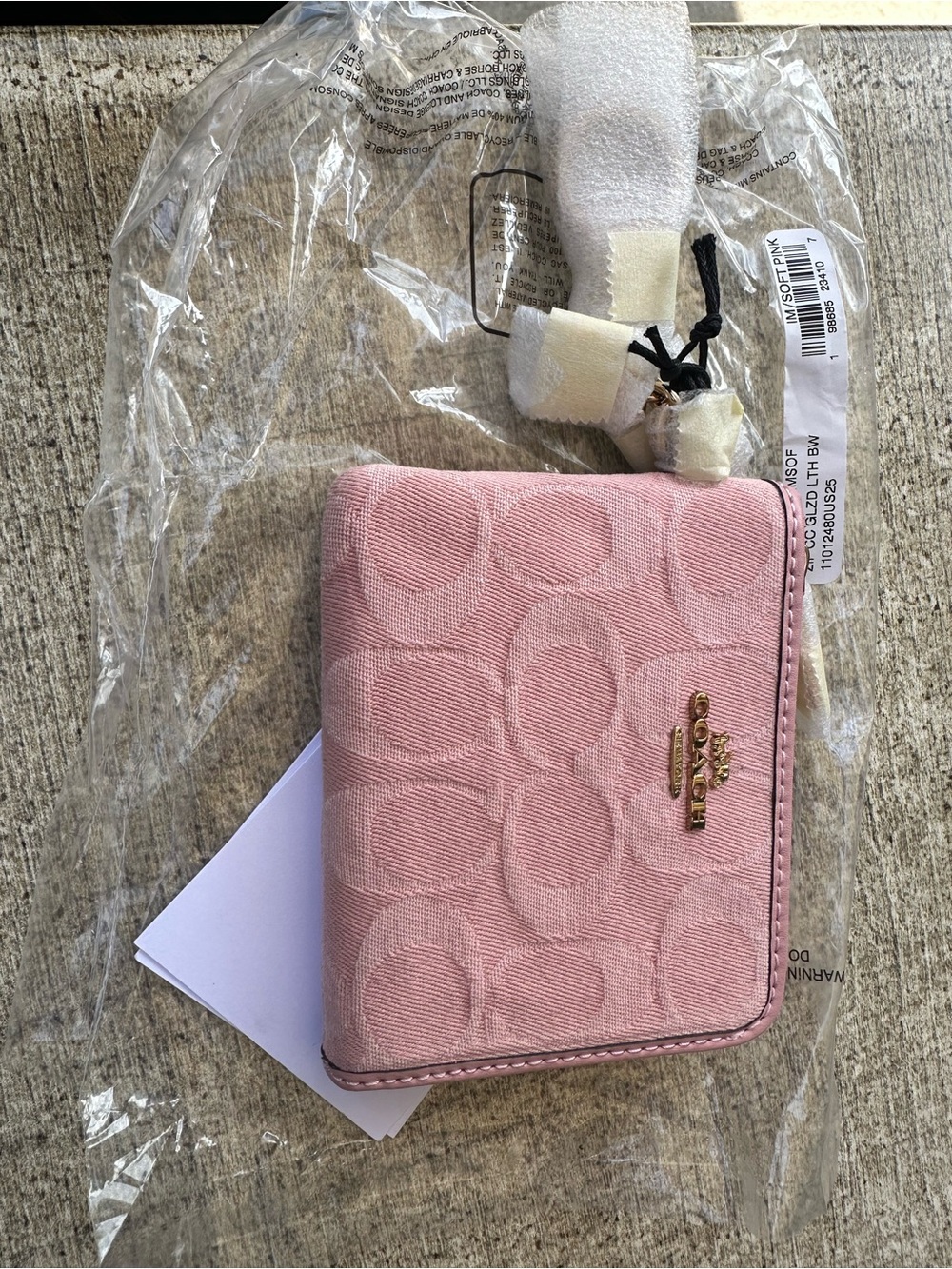 Coach Outlet Small Corner Zip Wallet In Signature Denim With Charms